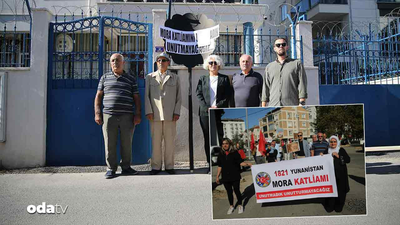 mora katliaminin 204uncu yil donumu yunanistanin edirne konsoloslugu onune siyah celenk birakildi 5uGgqBlS