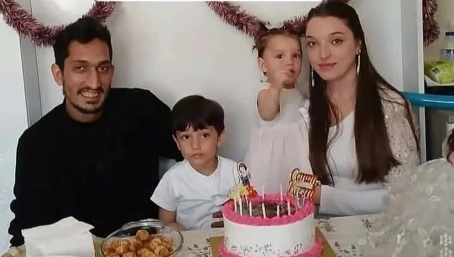 tum aile yedikleri yemekten zehirlendicocuklar hayatini kaybetti D7ser2u5