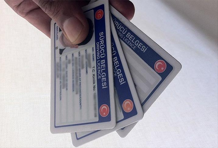 Bakan Yerlikaya’dan eski tip ehliyet uyarısı! Süre uzatılmayacak