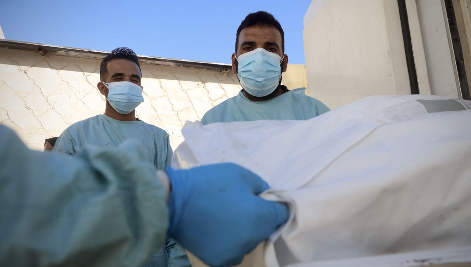 gazzede rehine takasi suruyor israilin teslim ettigi cenazelerdeiskence izleri 1XzwfVyE.jpg