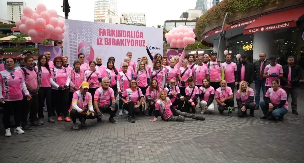 kadikoyde meme kanseri farkindalik turu duzenlendi 45djDXUc.jpg