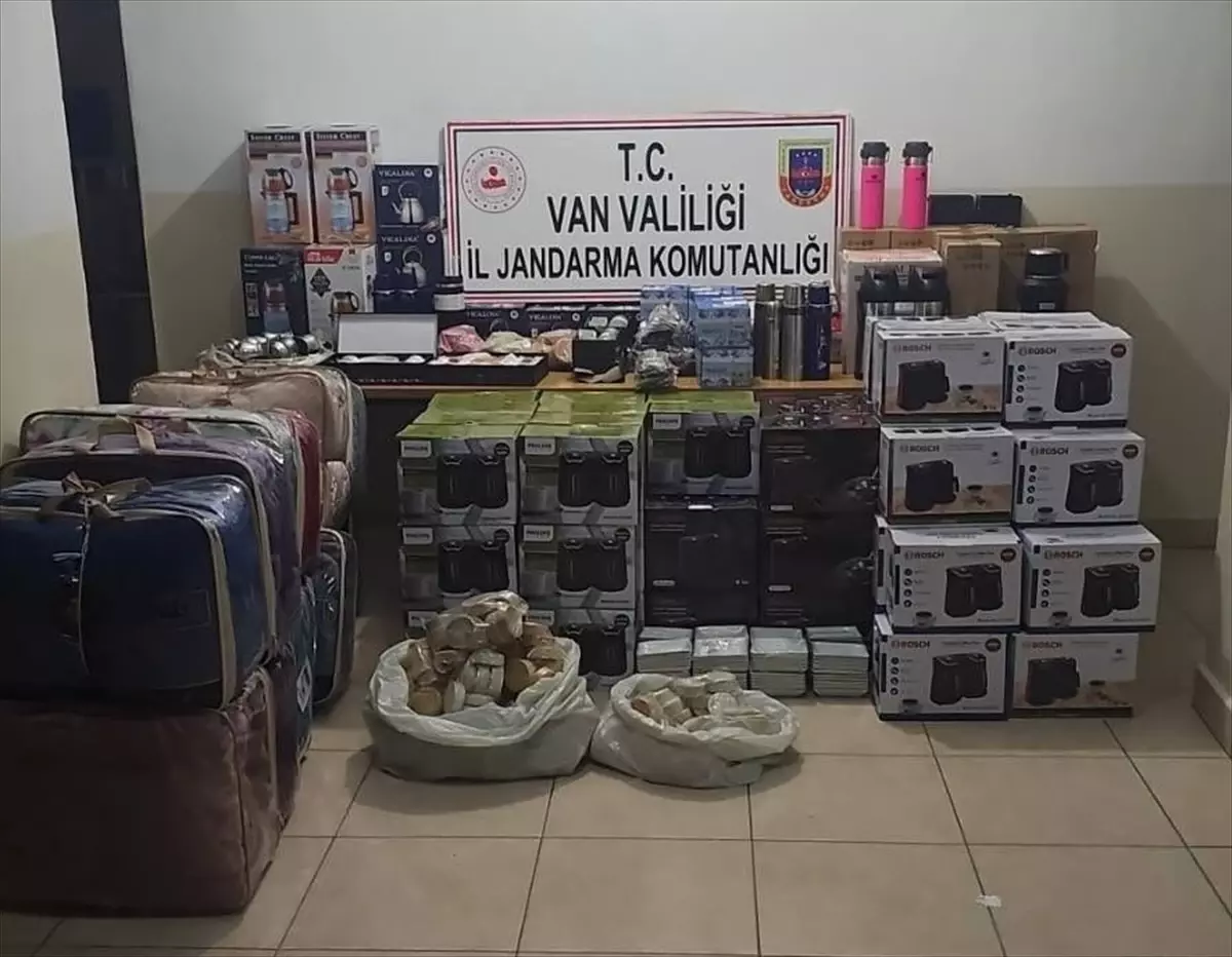 vanda gumruk kacagi malzemeler ele gecirildi Tw2mFIIy.jpg